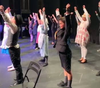 Year 6 Performance of Mary Poppins at the Pleasance Theatre – BEHIND THE SCENES – Click to watch the video